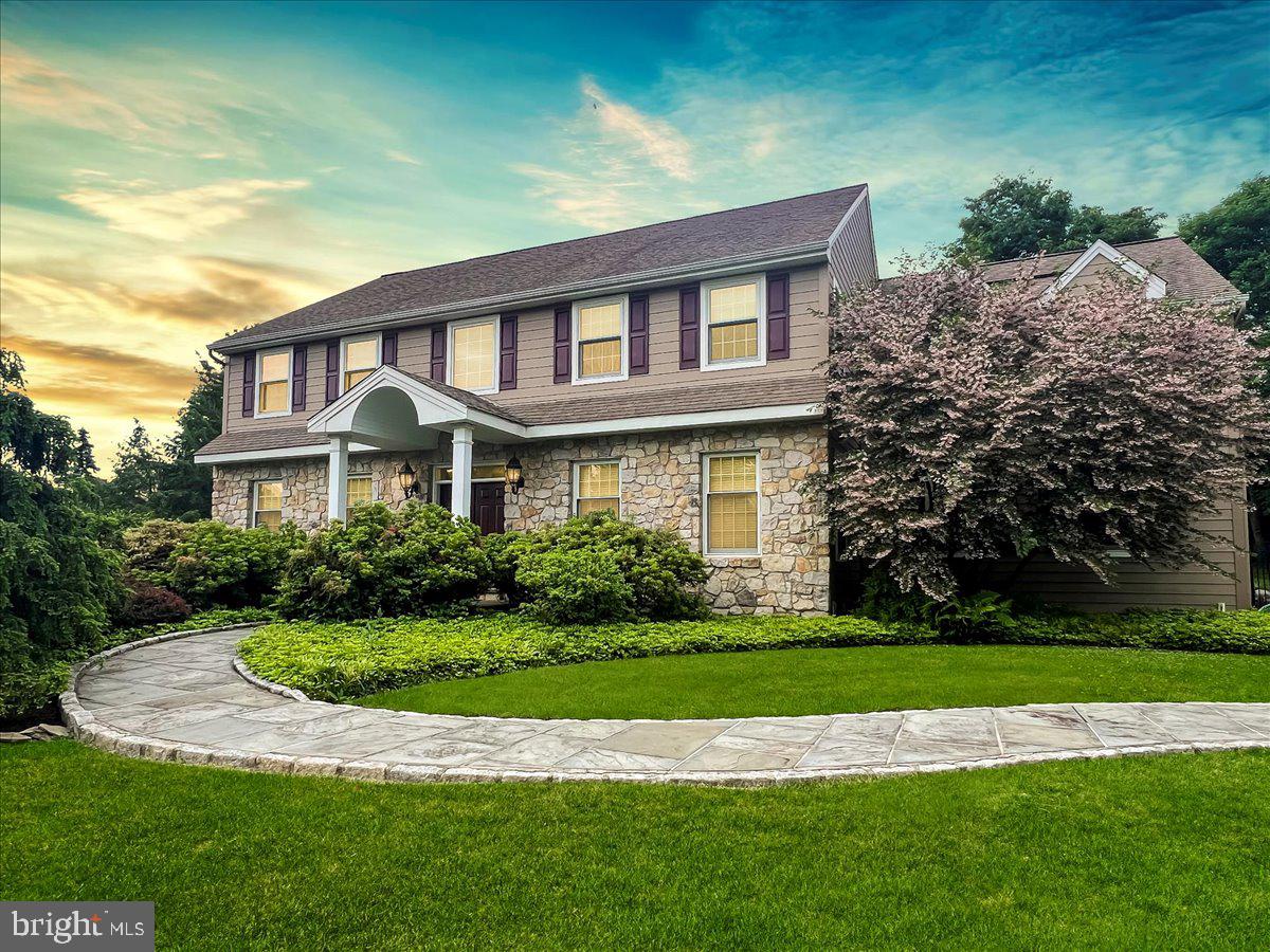 PRANCING HORSE FAR - Residential