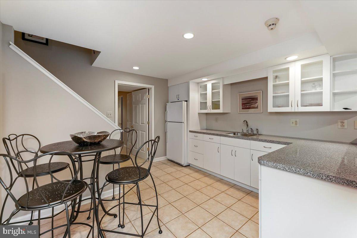 PRANCING HORSE FAR - Residential