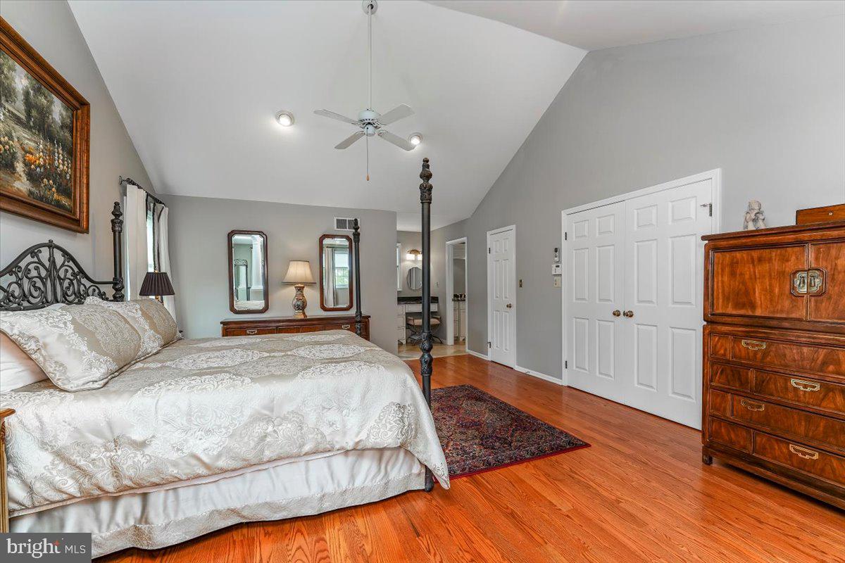 PRANCING HORSE FAR - Residential