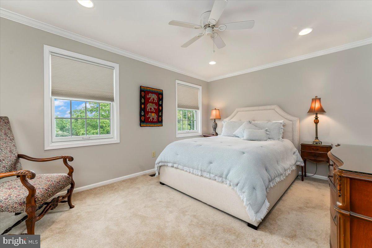 PRANCING HORSE FAR - Residential