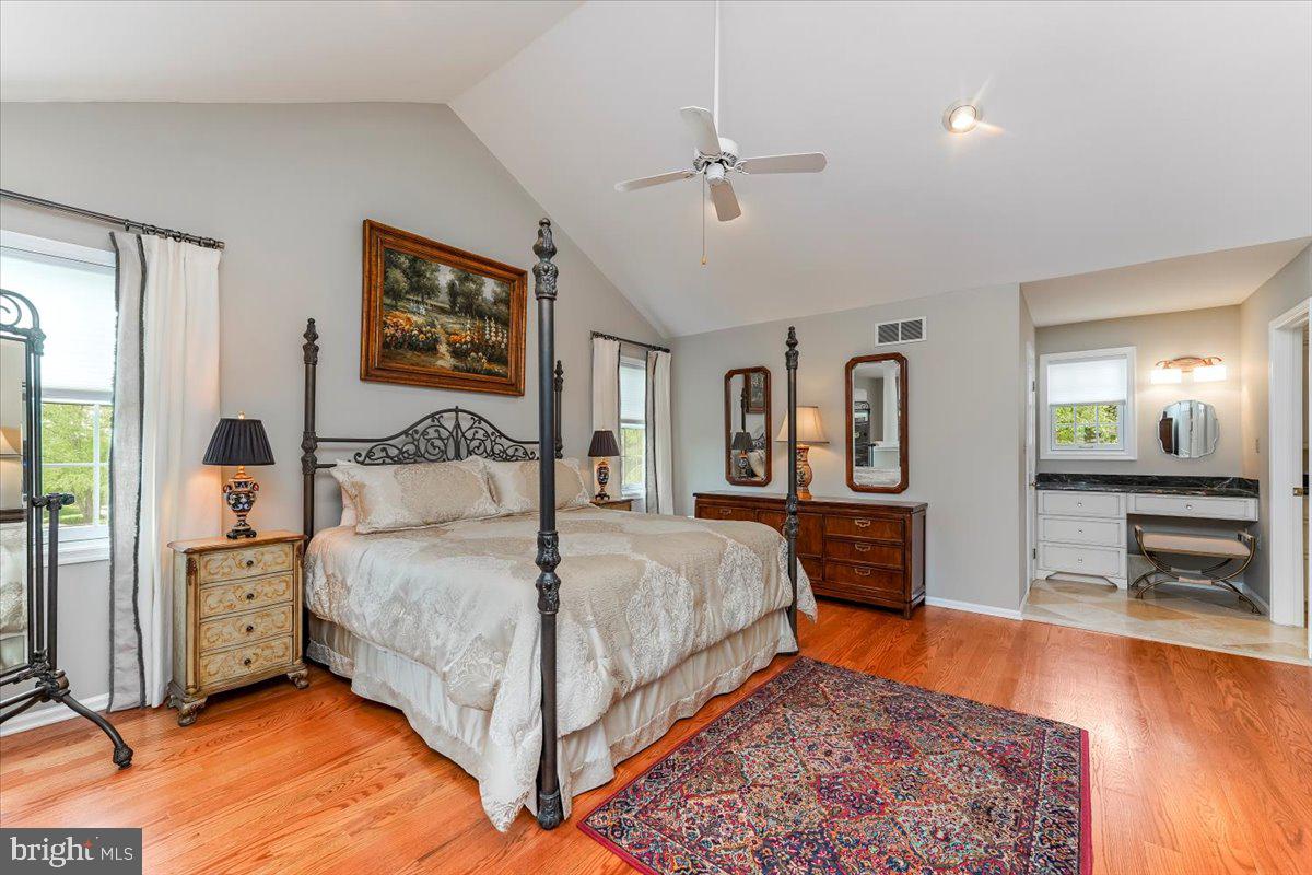 PRANCING HORSE FAR - Residential