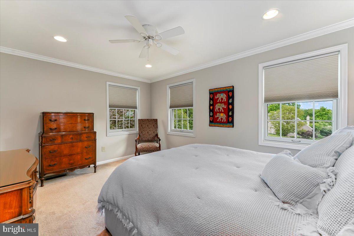 PRANCING HORSE FAR - Residential