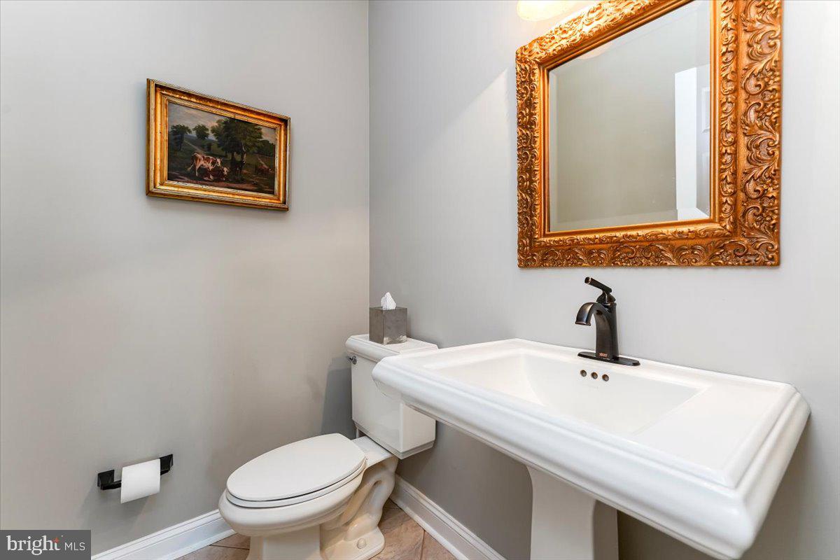 PRANCING HORSE FAR - Residential