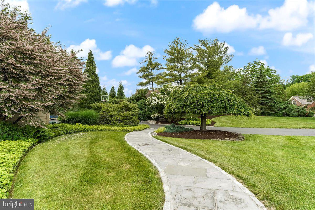 PRANCING HORSE FAR - Residential