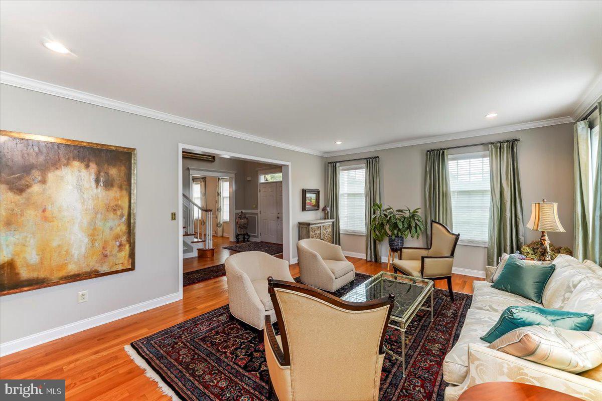 PRANCING HORSE FAR - Residential