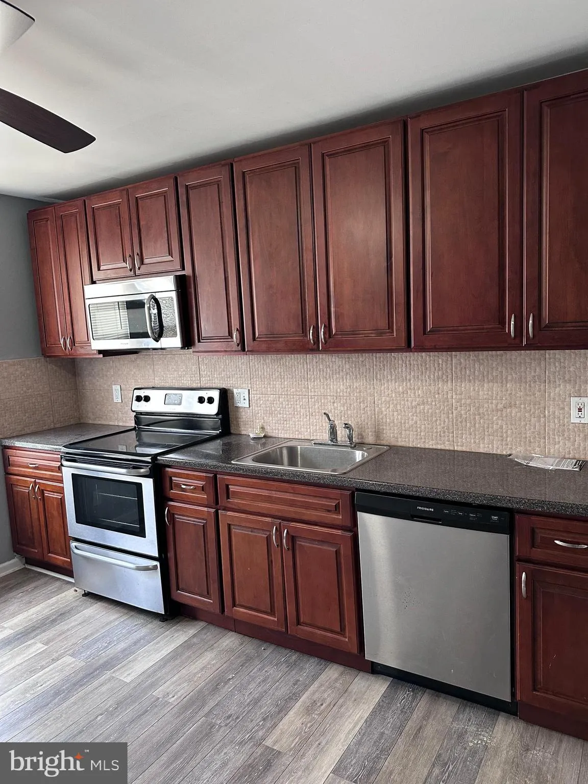 Philadelphia, Pennsylvania 19138, United States, 2 Bedrooms Bedrooms, ,1 BathroomBathrooms,Residential,Active,127350