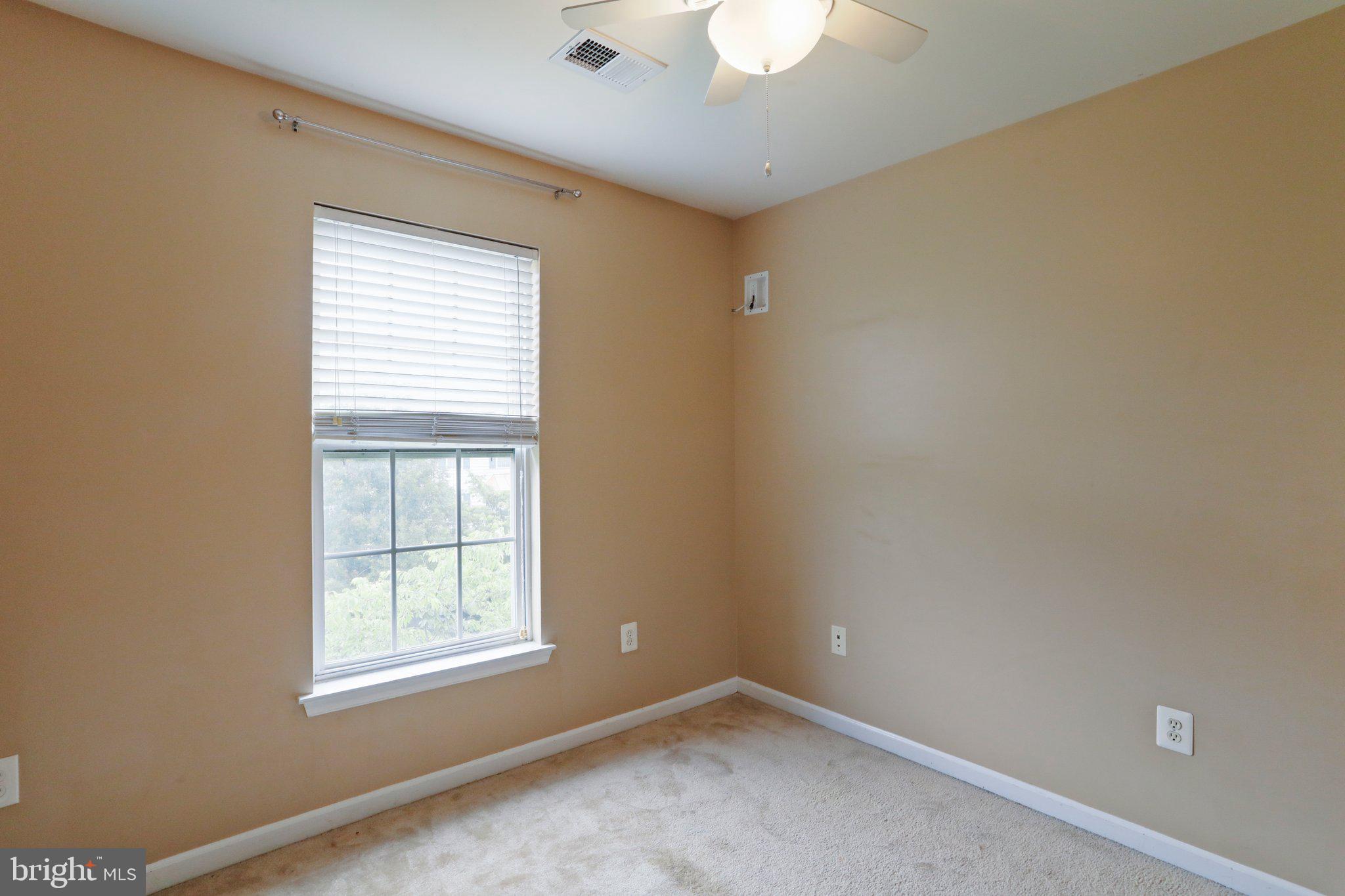 BROOKFIELD ON THE POTOMAC - Residential