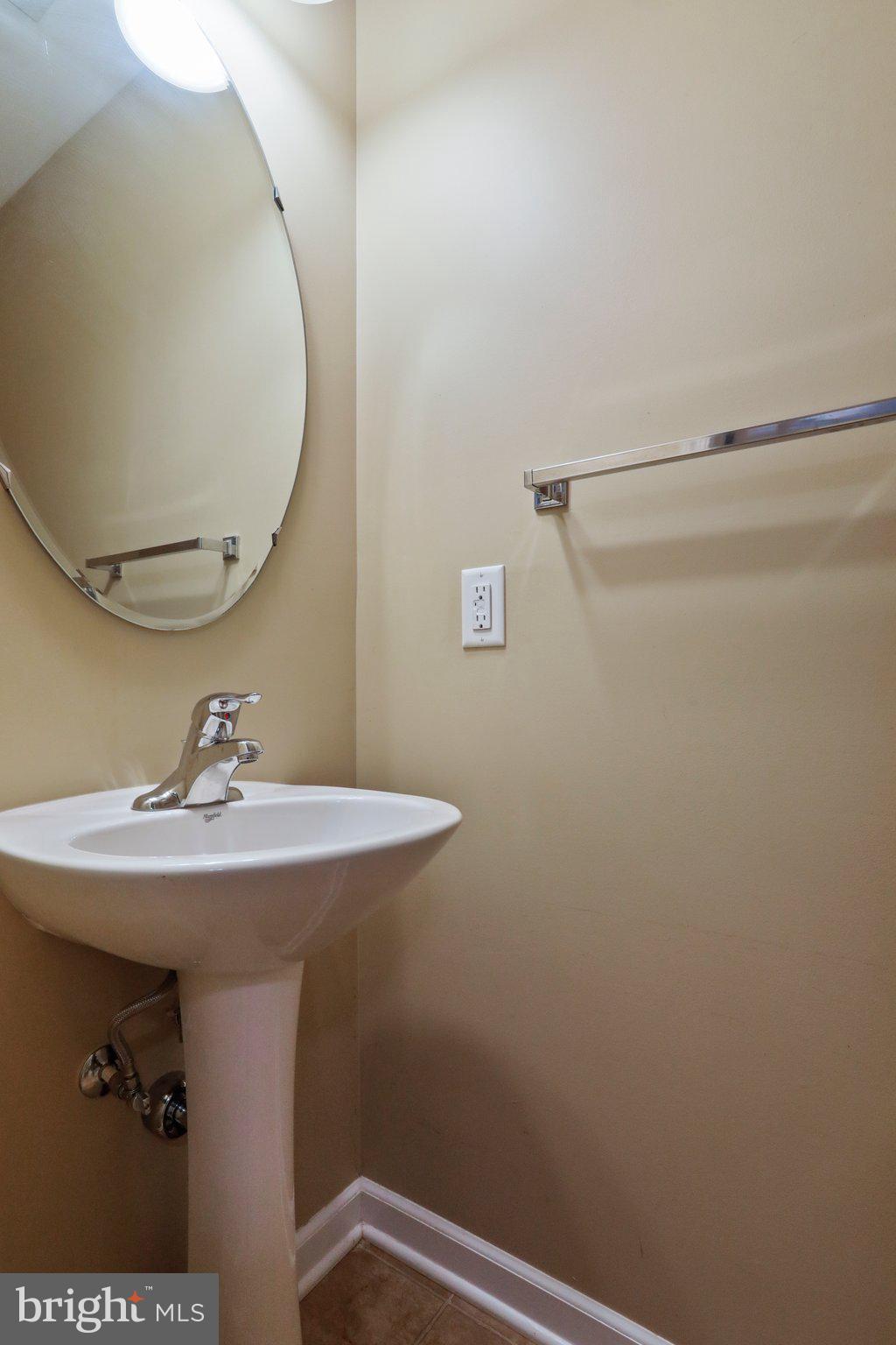 BROOKFIELD ON THE POTOMAC - Residential