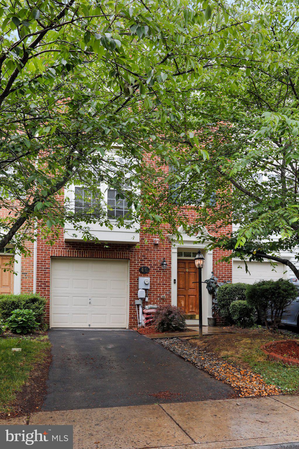 BROOKFIELD ON THE POTOMAC - Residential