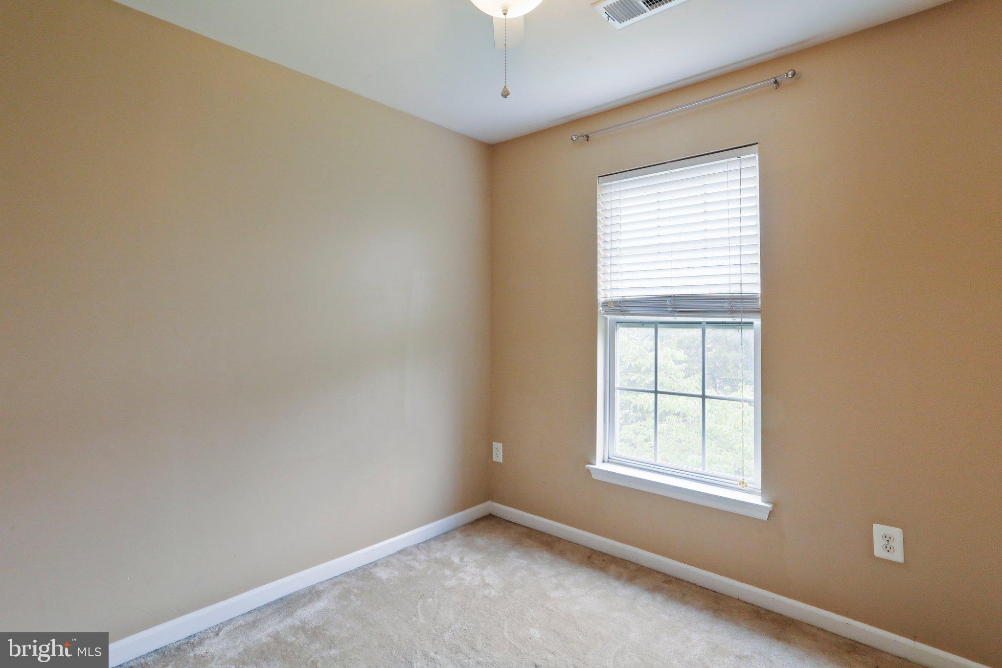 BROOKFIELD ON THE POTOMAC - Residential