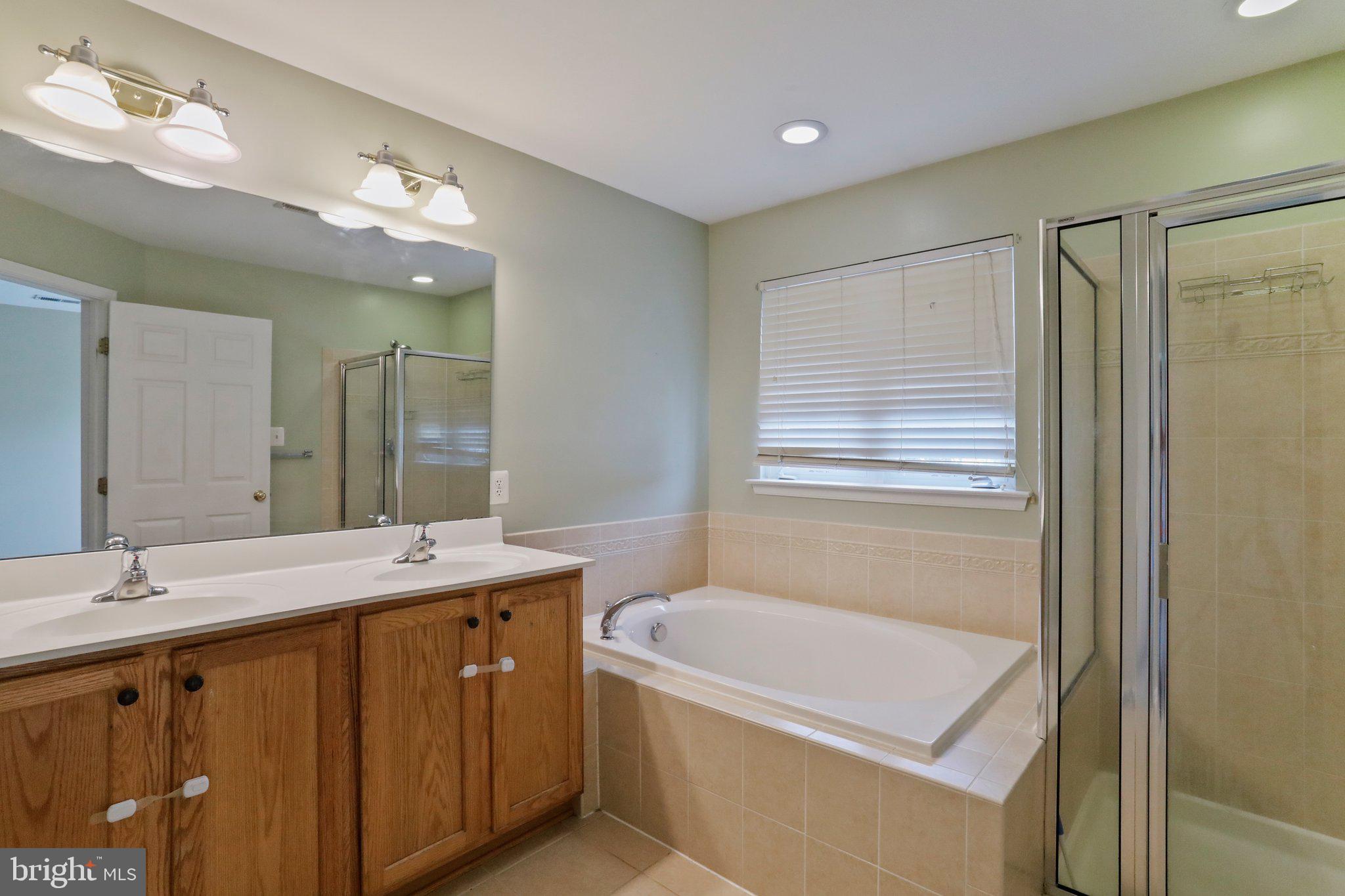 BROOKFIELD ON THE POTOMAC - Residential