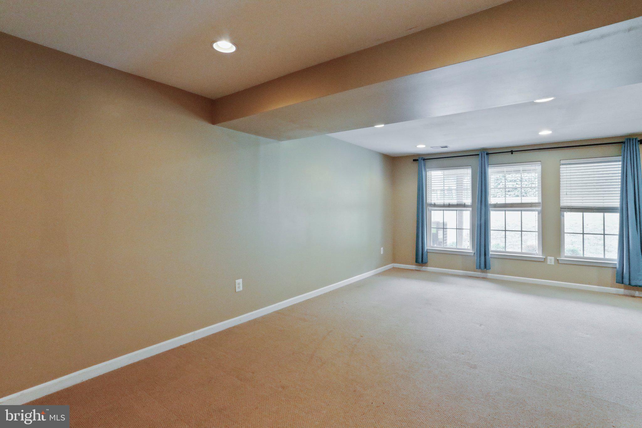 BROOKFIELD ON THE POTOMAC - Residential