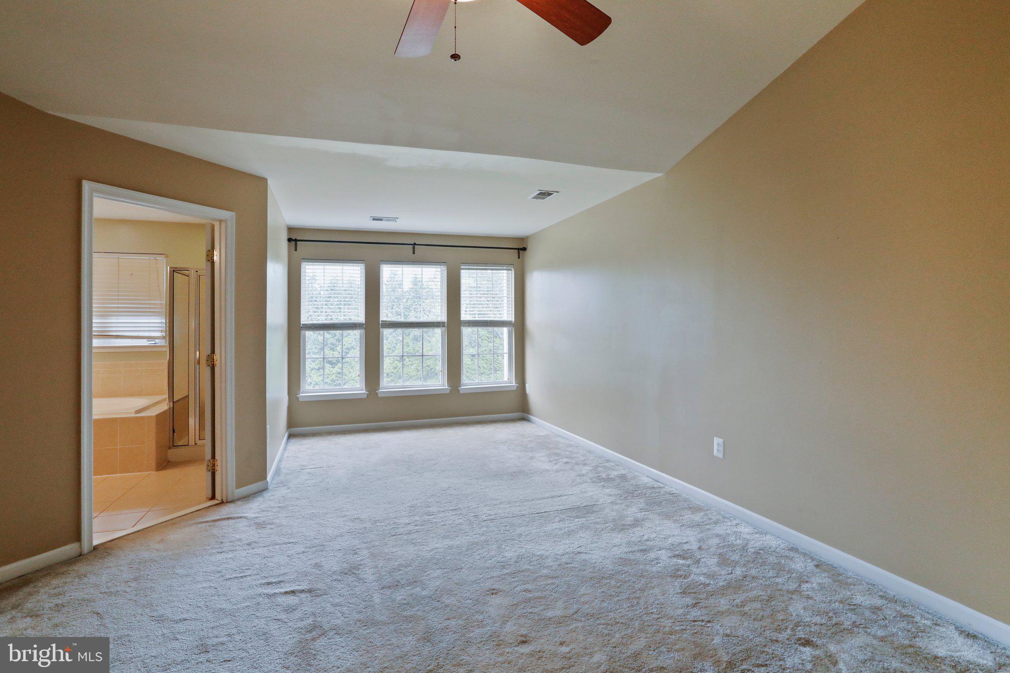 BROOKFIELD ON THE POTOMAC - Residential