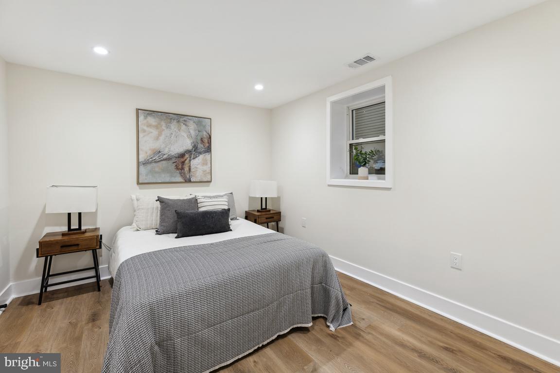 GARRETT PARK - Residential