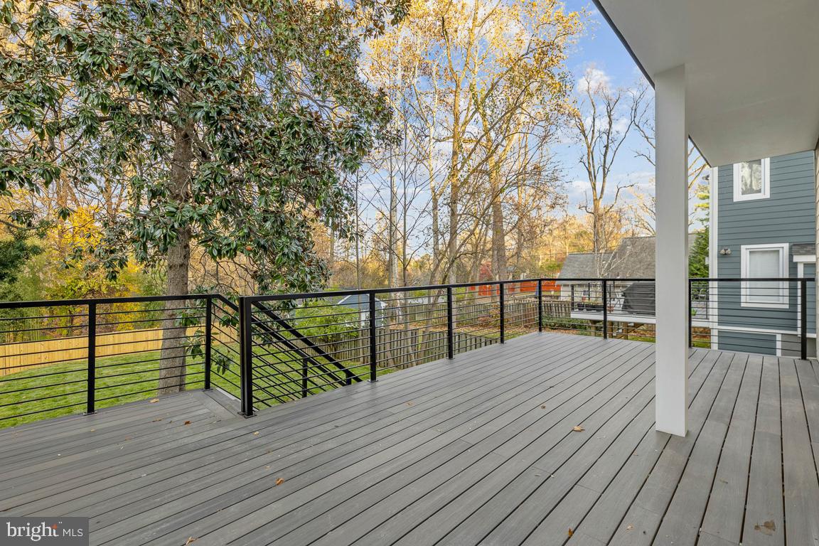 GARRETT PARK - Residential