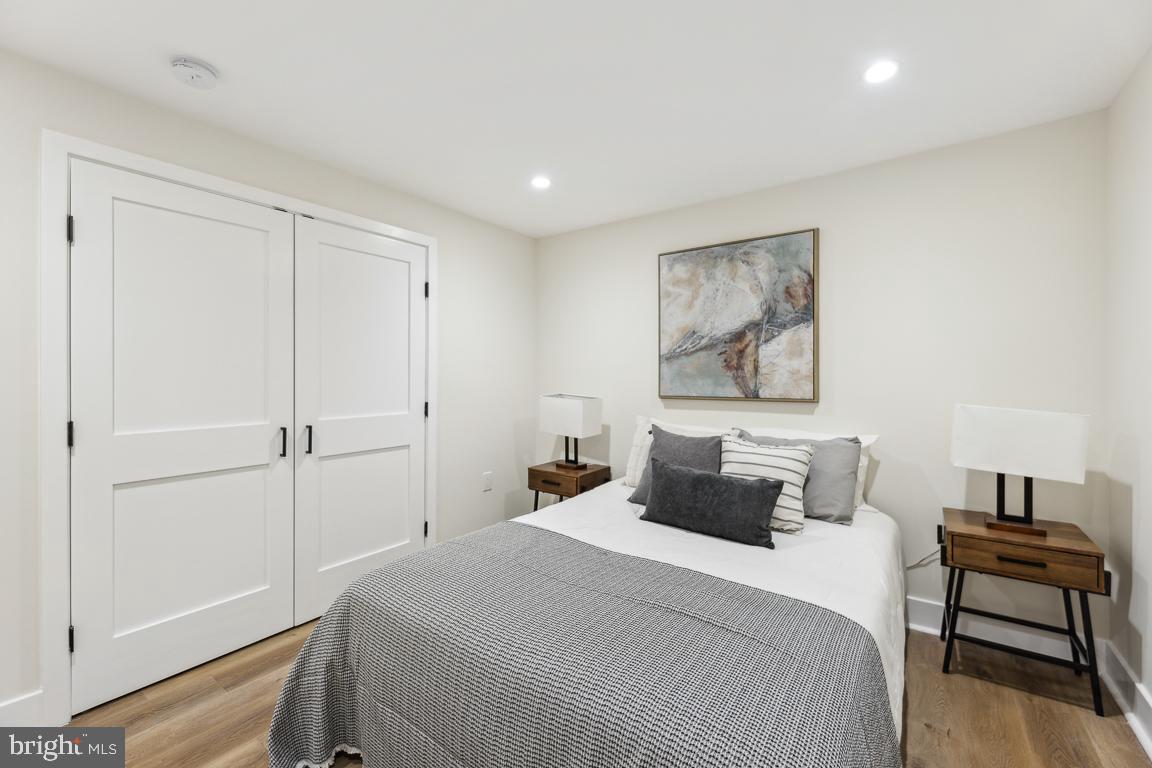 GARRETT PARK - Residential