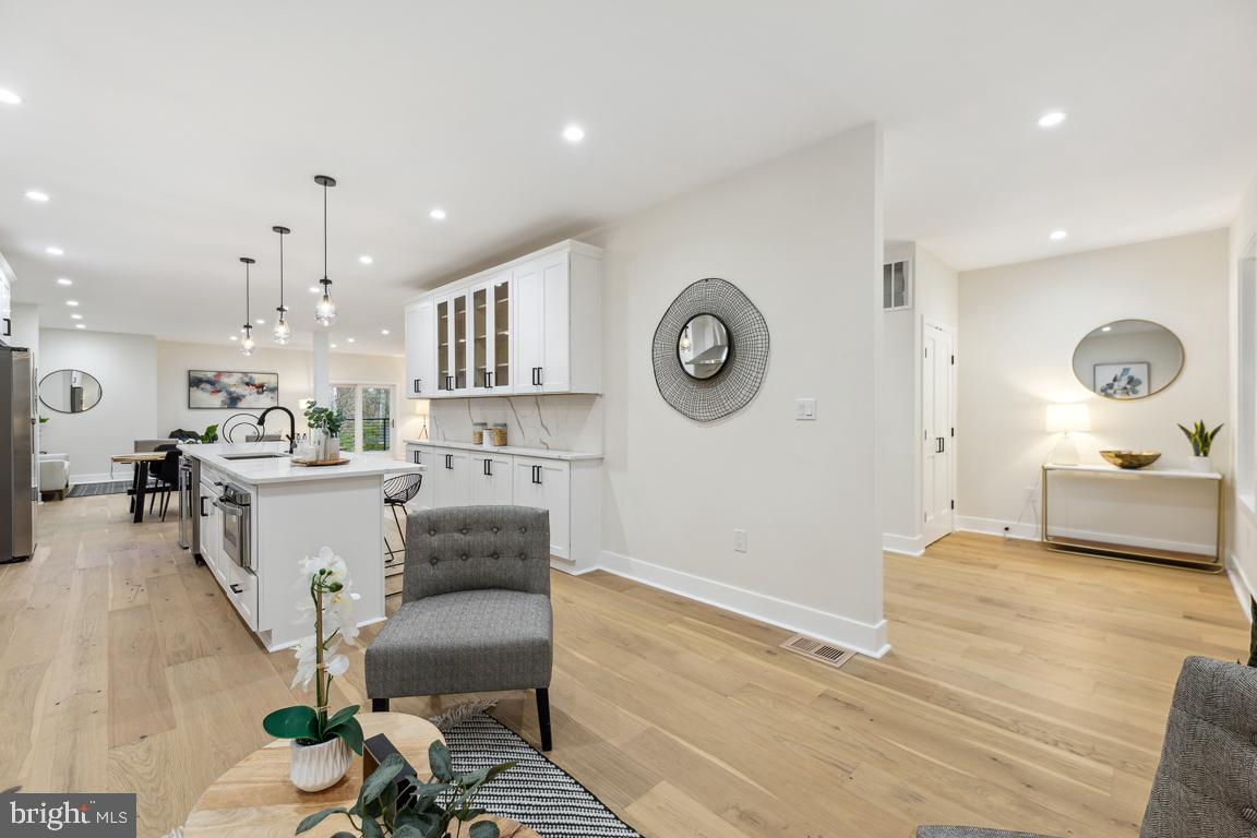 GARRETT PARK - Residential