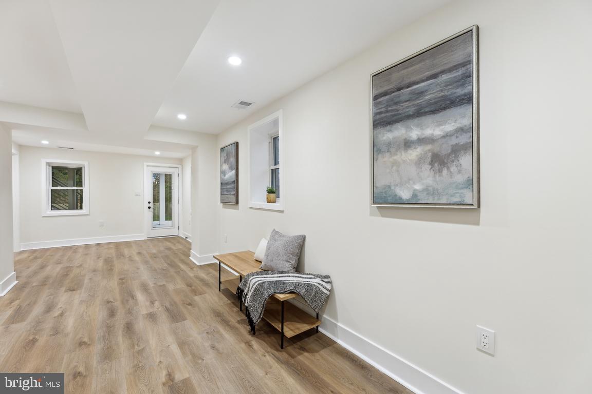 GARRETT PARK - Residential