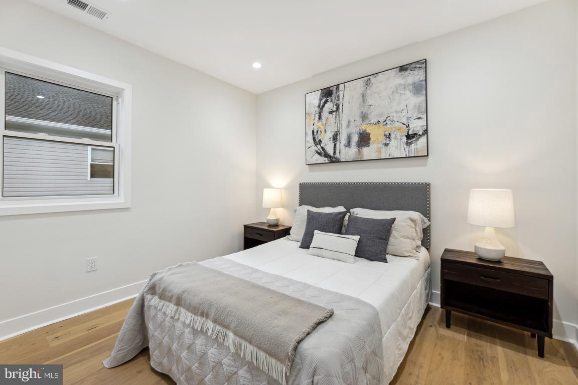 GARRETT PARK - Residential