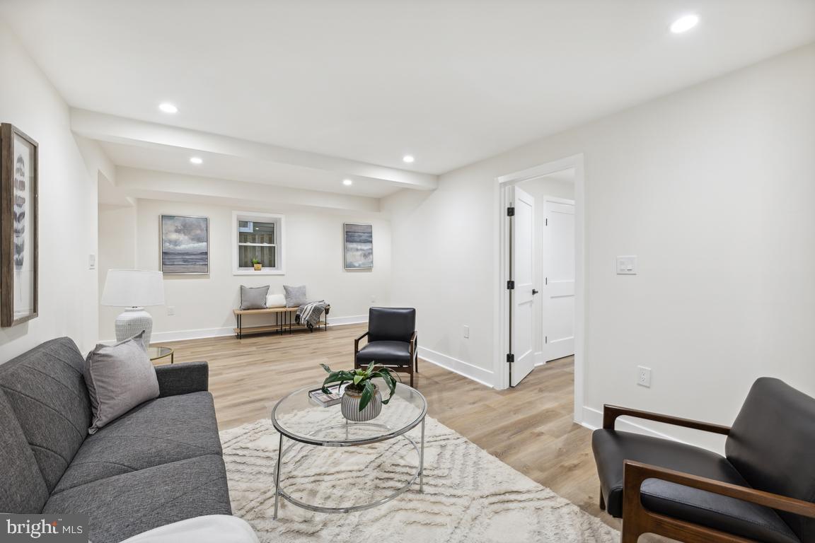 GARRETT PARK - Residential