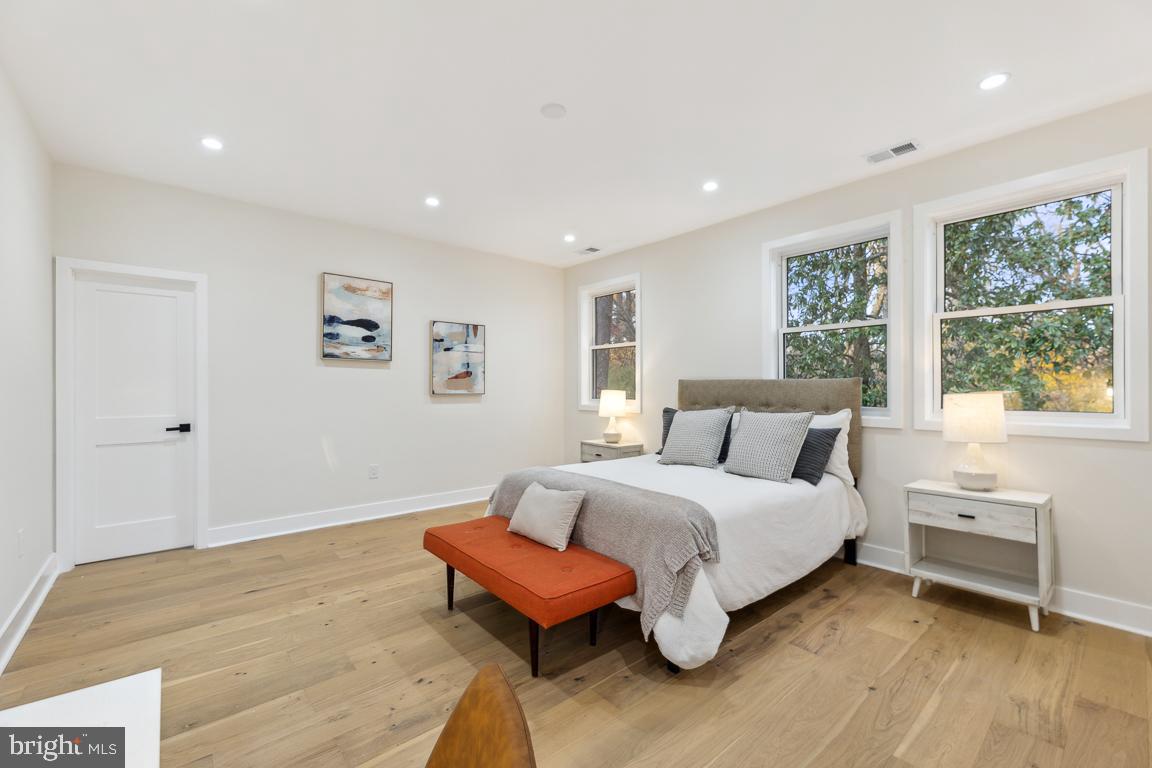 GARRETT PARK - Residential