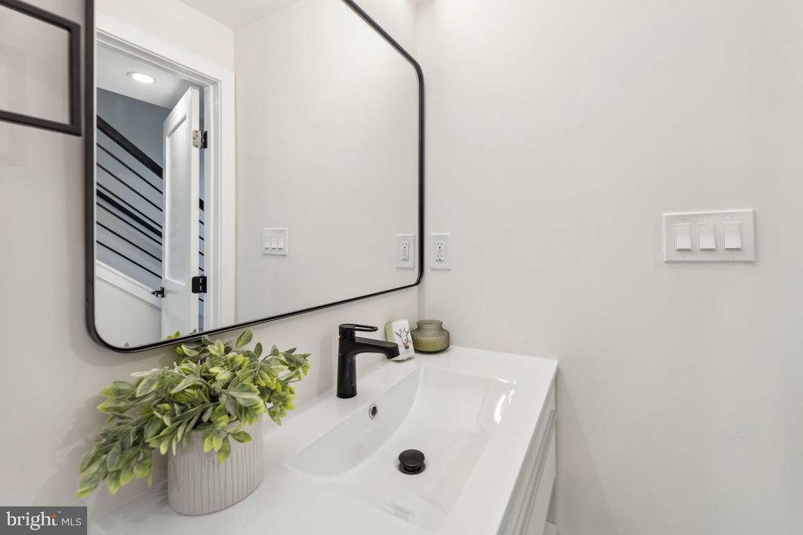 GARRETT PARK - Residential