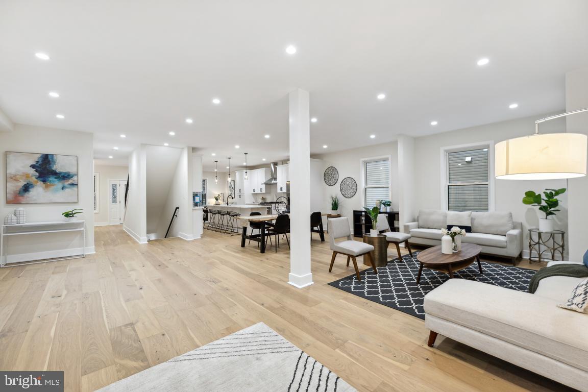 GARRETT PARK - Residential