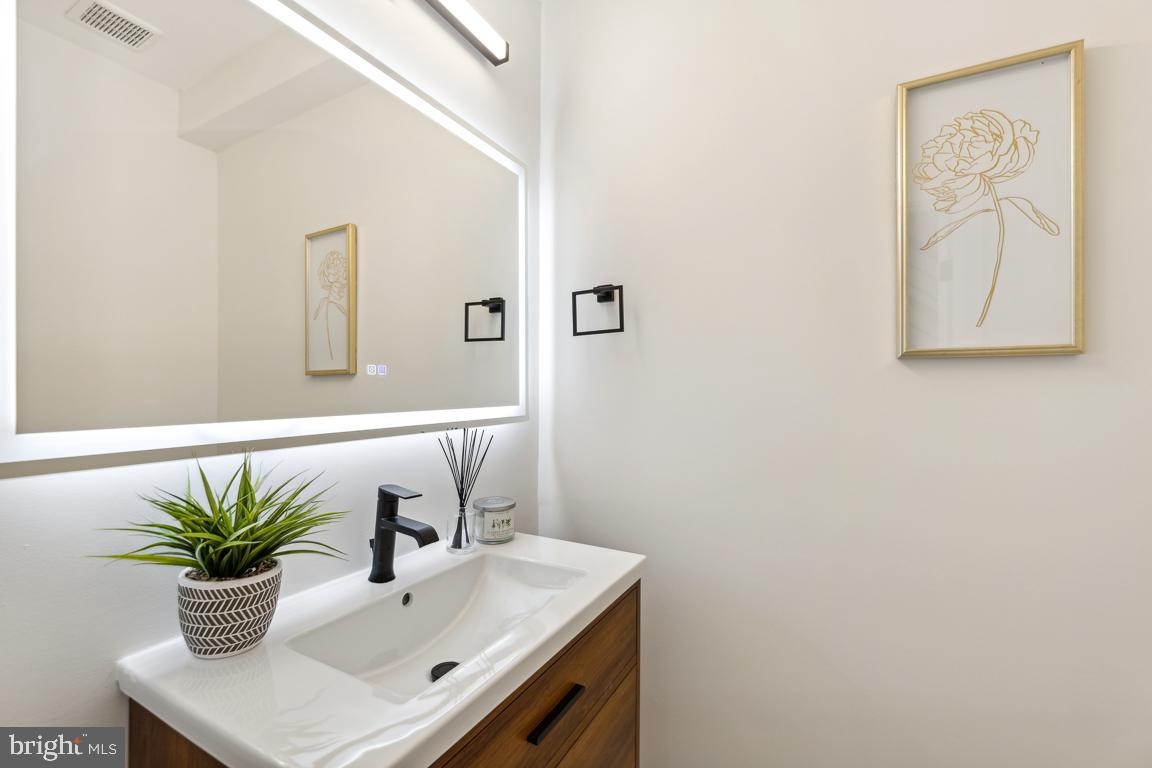 GARRETT PARK - Residential