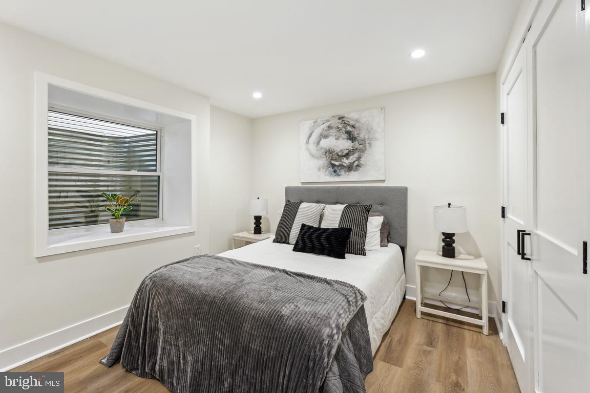 GARRETT PARK - Residential