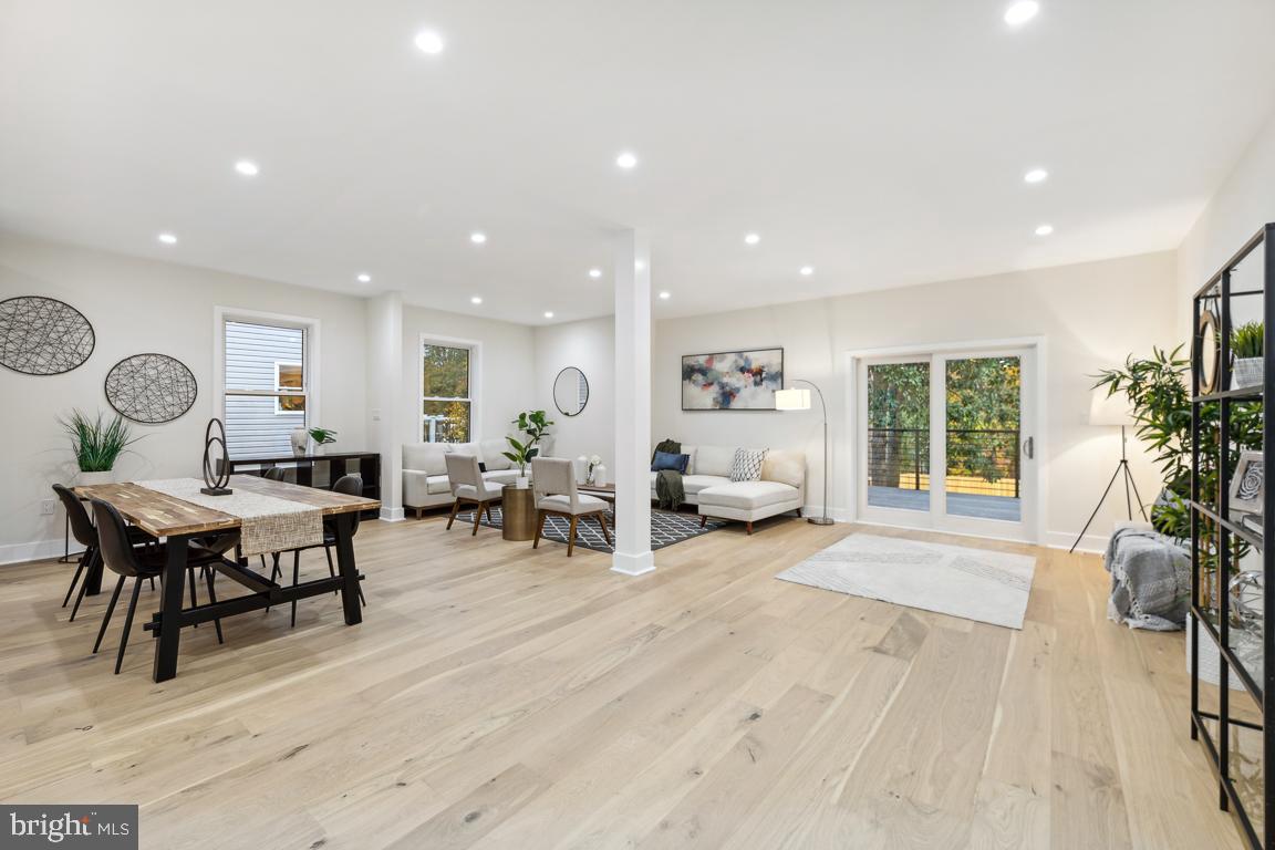 GARRETT PARK - Residential