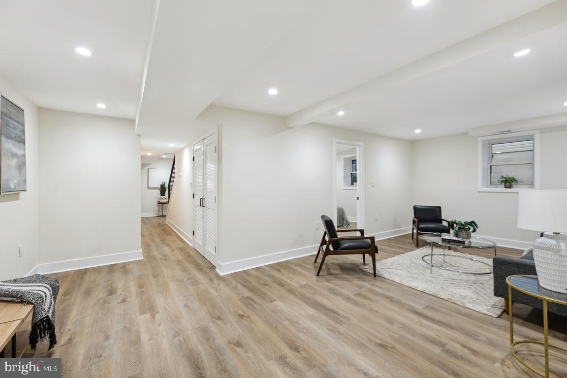 GARRETT PARK - Residential