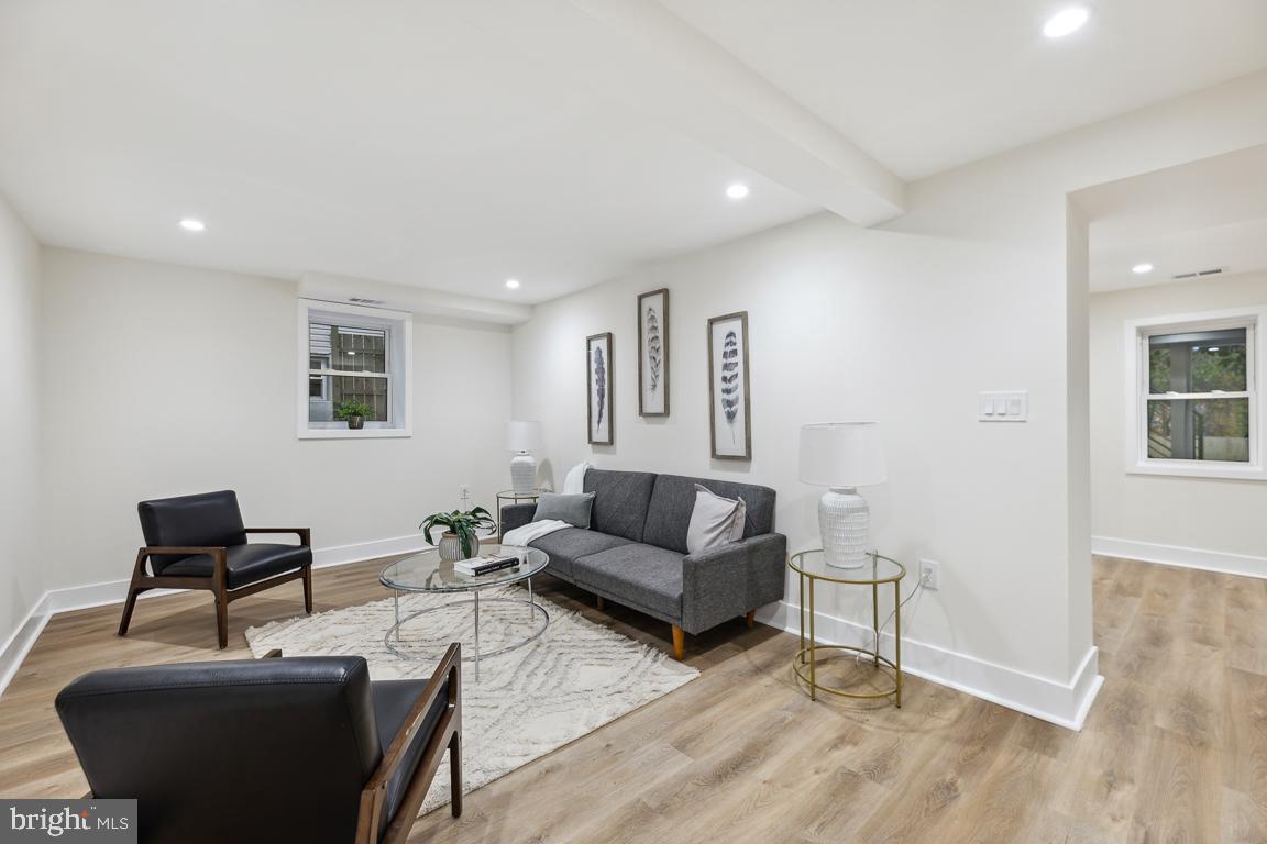 GARRETT PARK - Residential