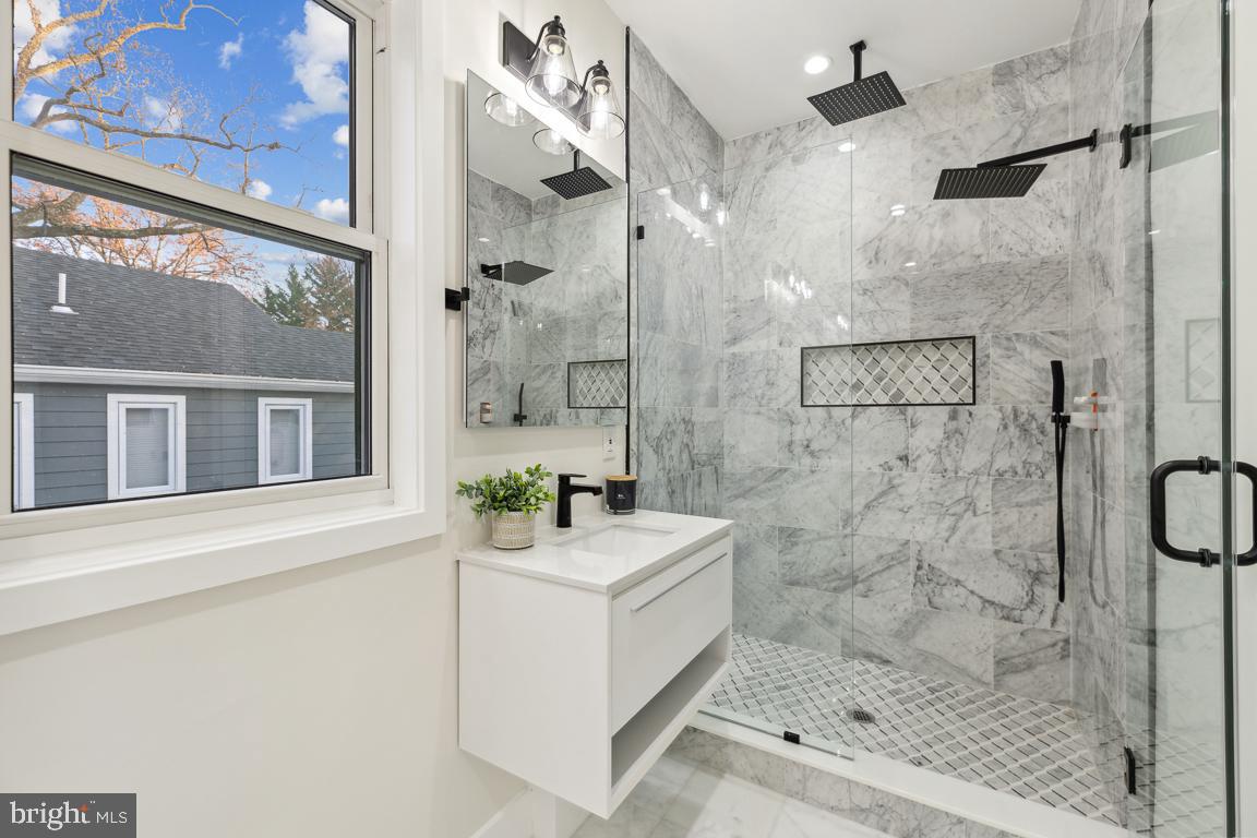 GARRETT PARK - Residential