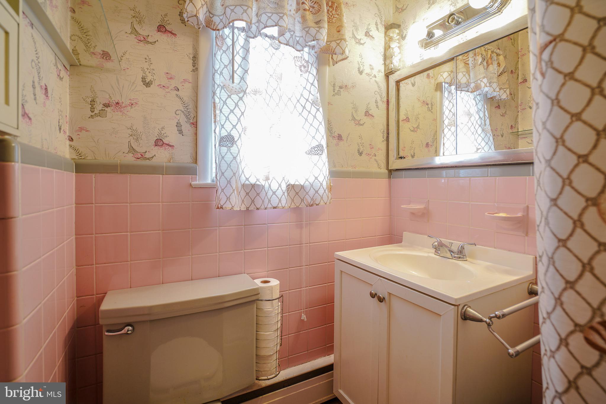 FOX CHASE - Residential