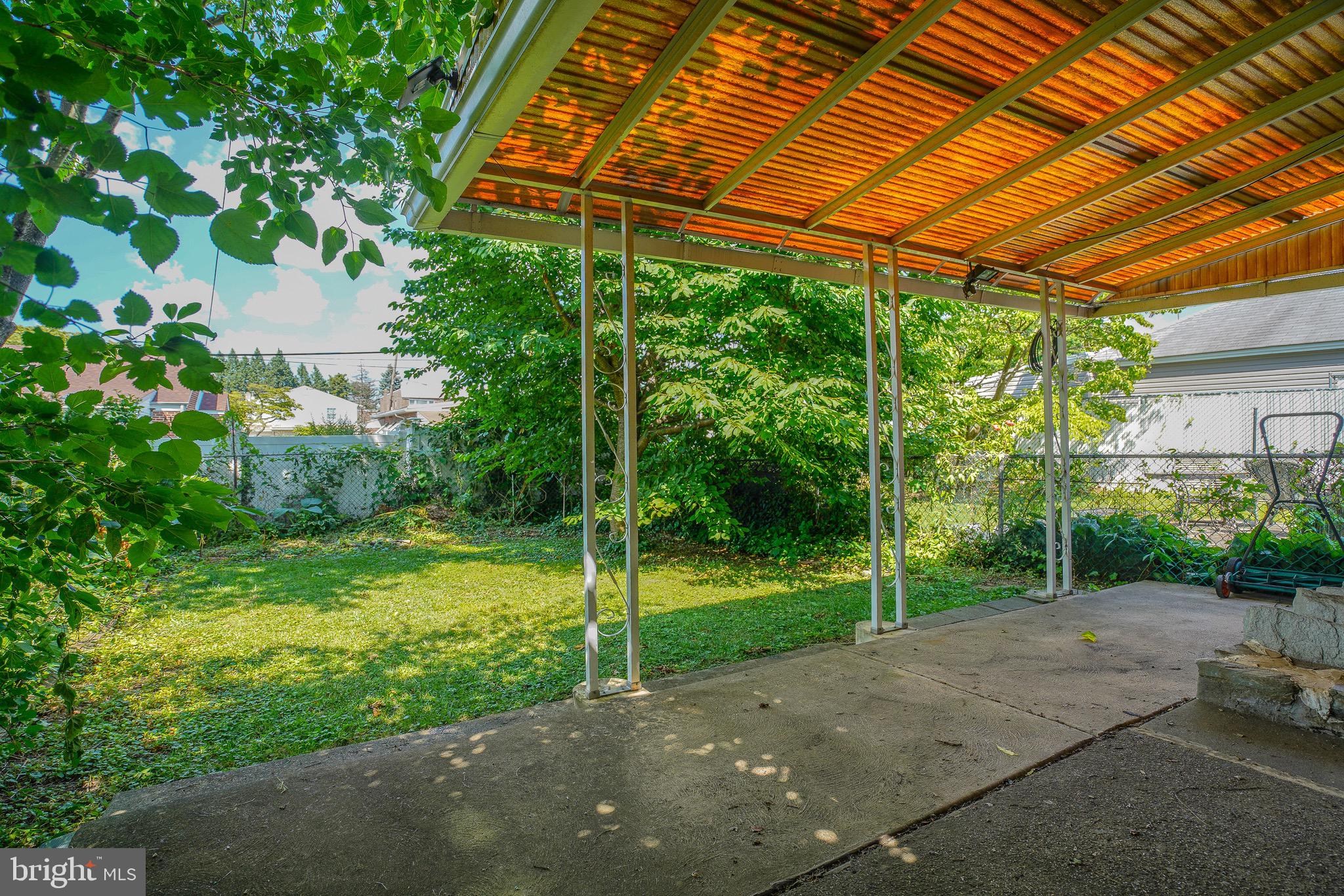 FOX CHASE - Residential