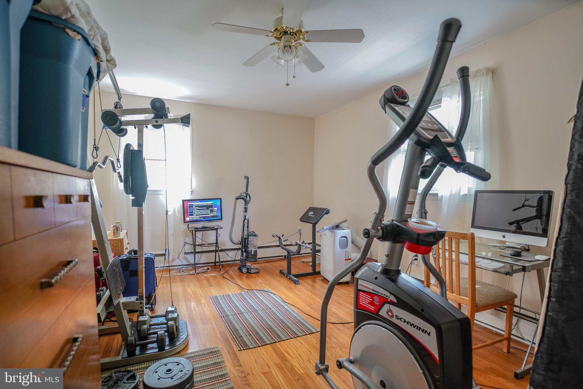 FOX CHASE - Residential