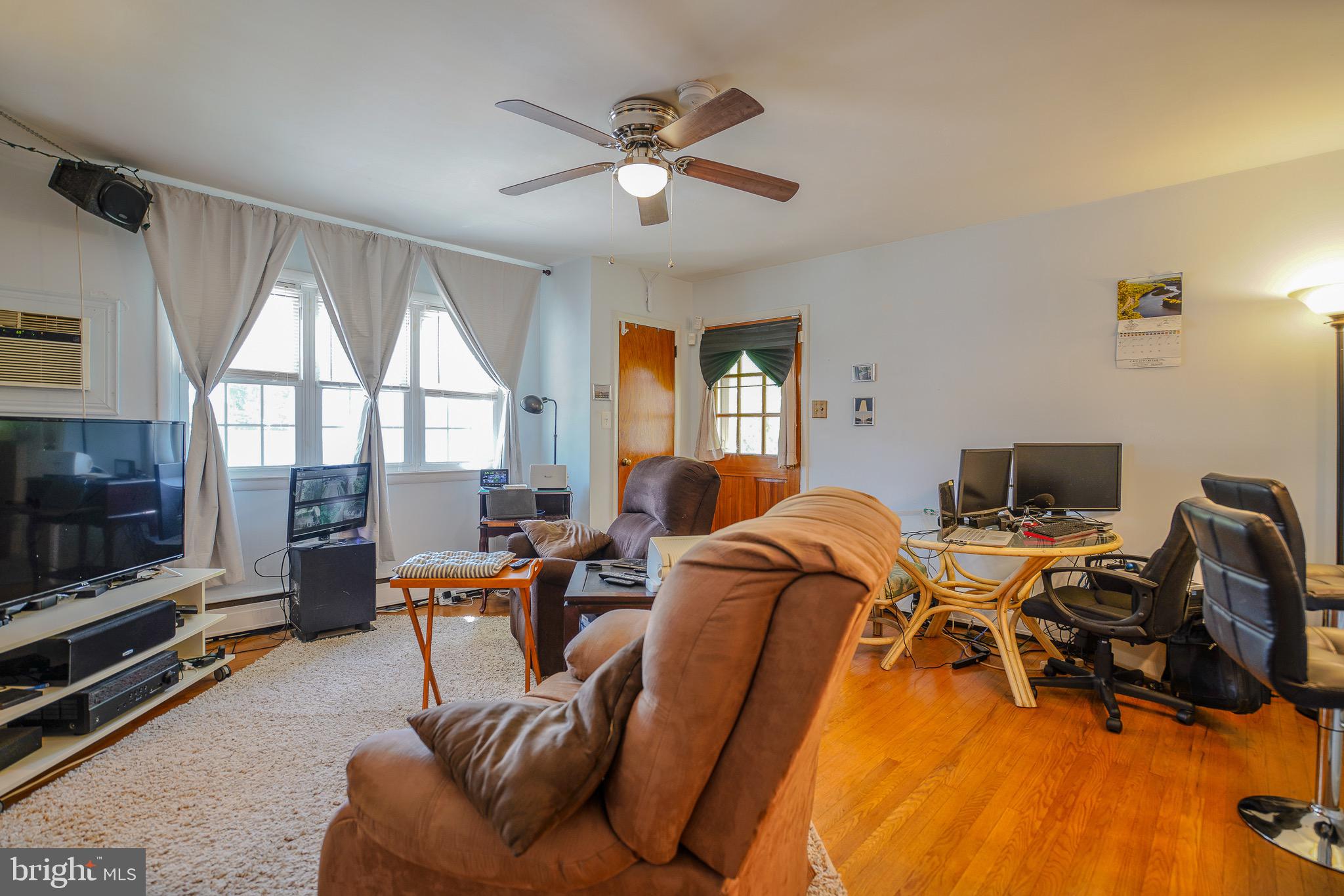 FOX CHASE - Residential