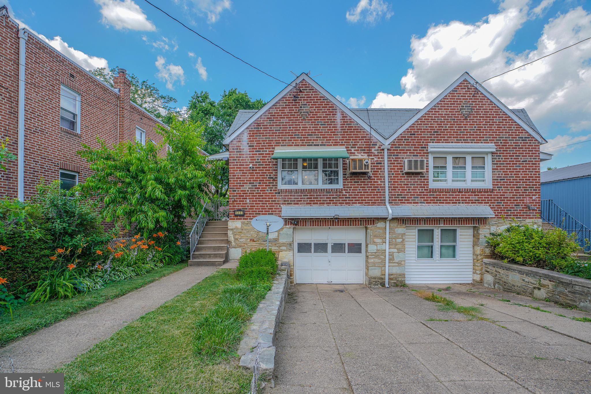FOX CHASE - Residential