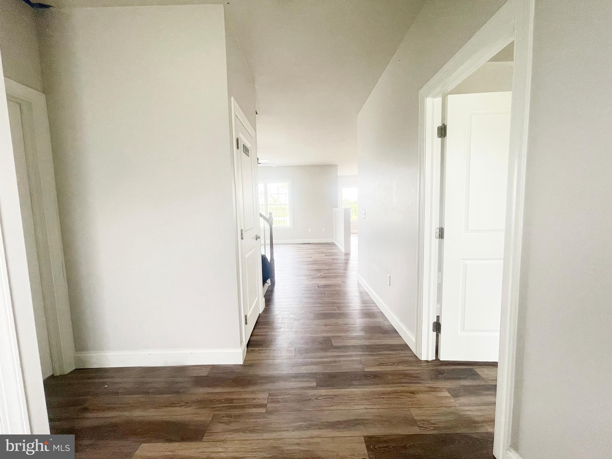 WOODLAND HILLS - Residential