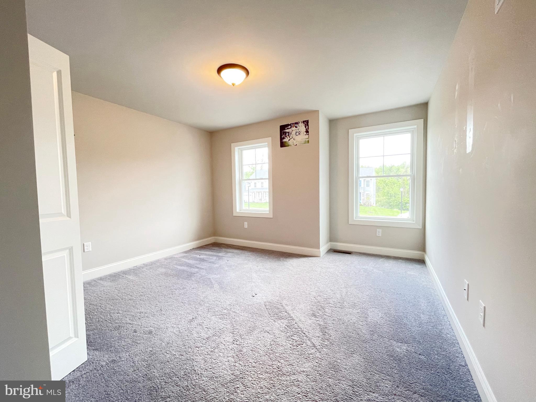 WOODLAND HILLS - Residential