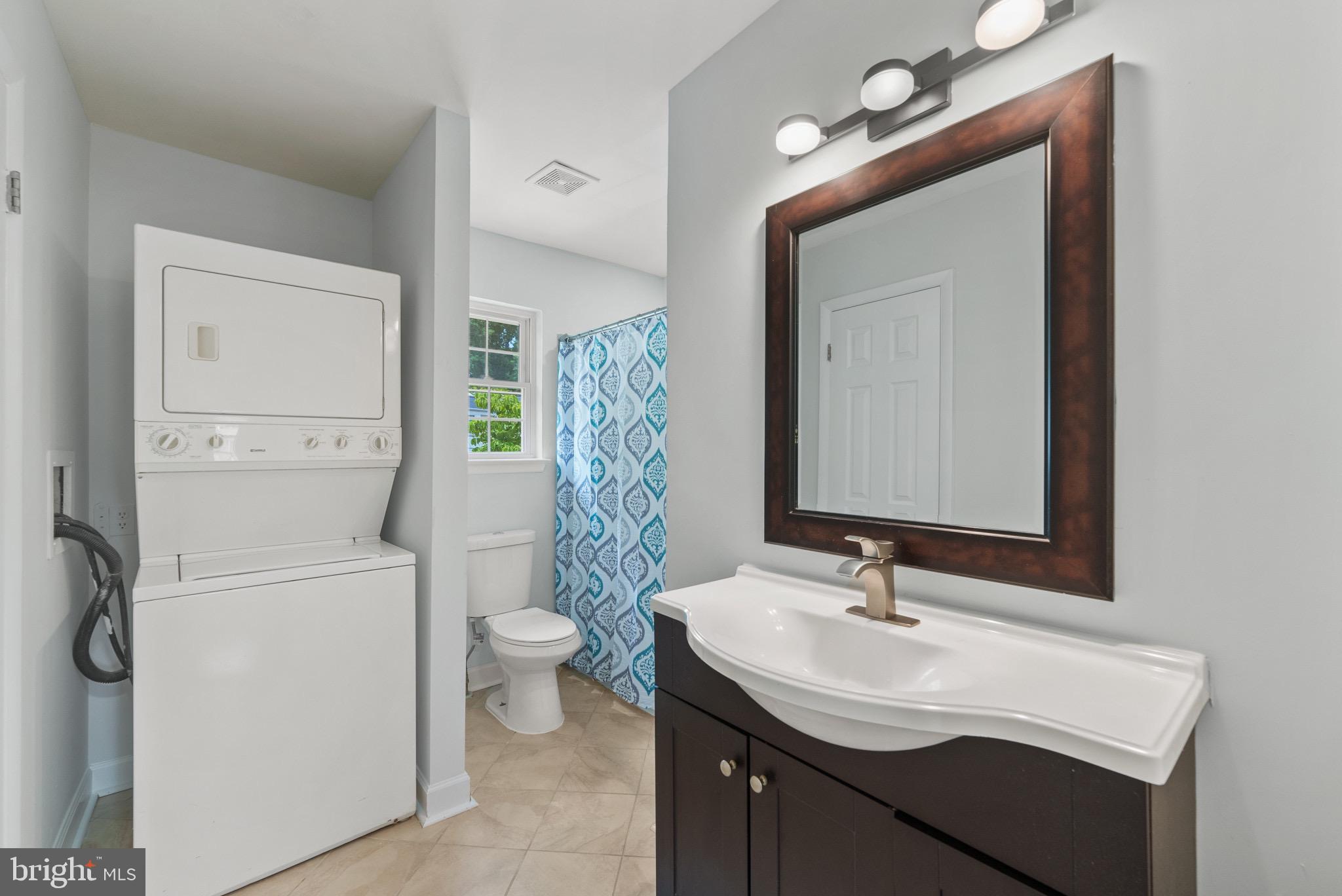 LONDON WOODS - Residential