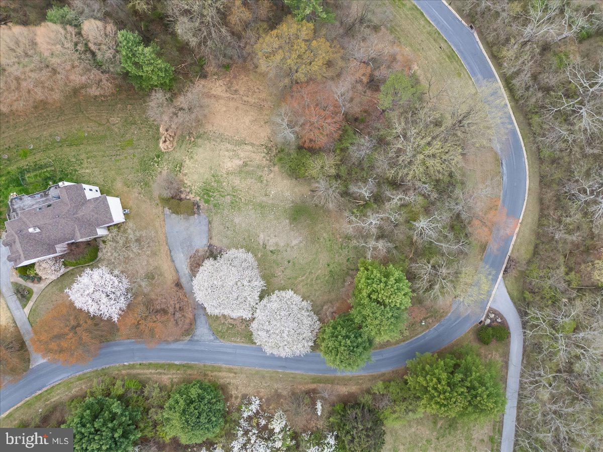102 KNOXLYN FARM DRIVE