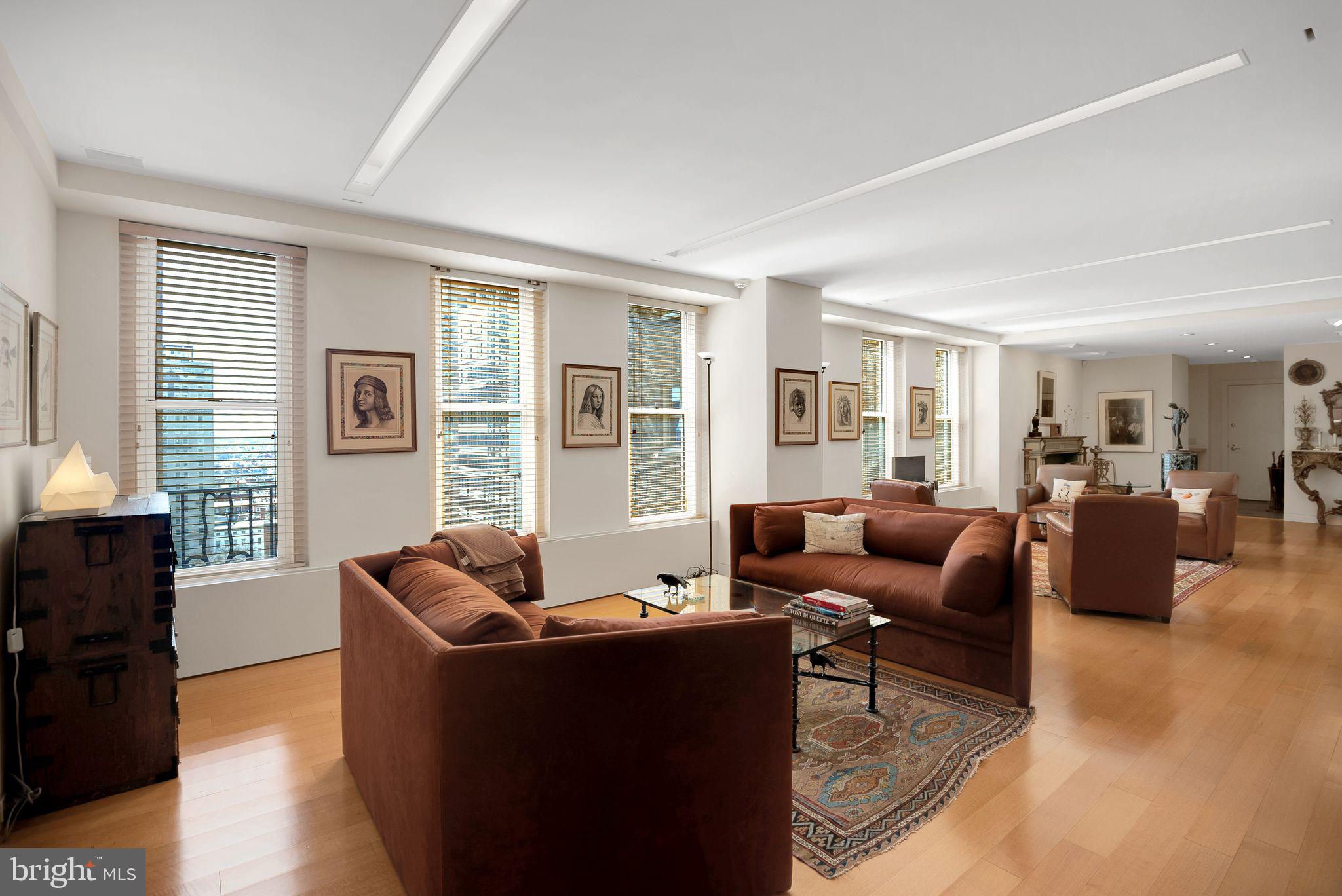 RITTENHOUSE SQUARE - Residential