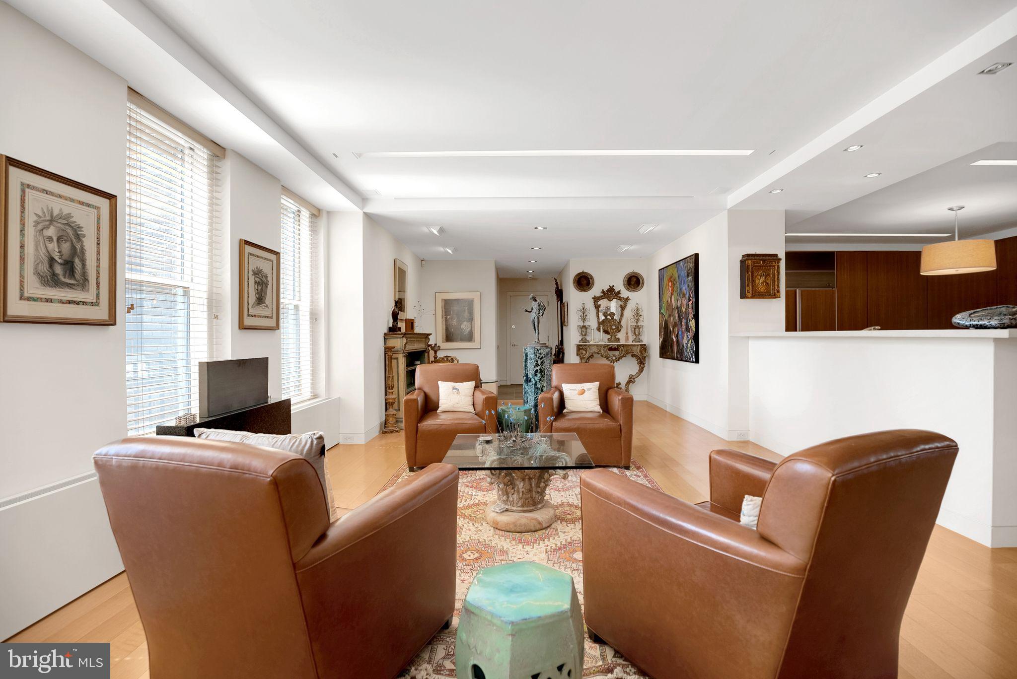 RITTENHOUSE SQUARE - Residential