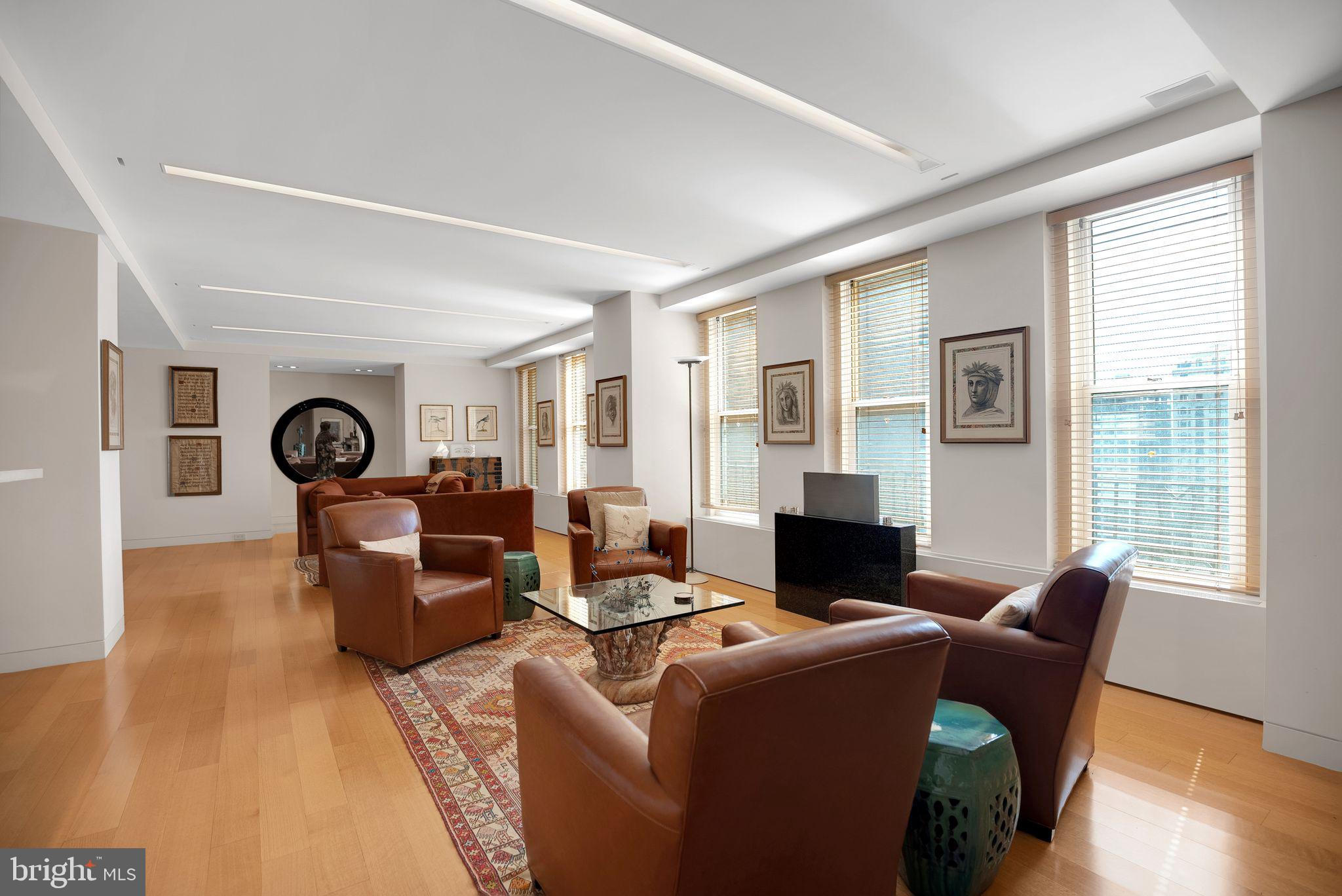 RITTENHOUSE SQUARE - Residential