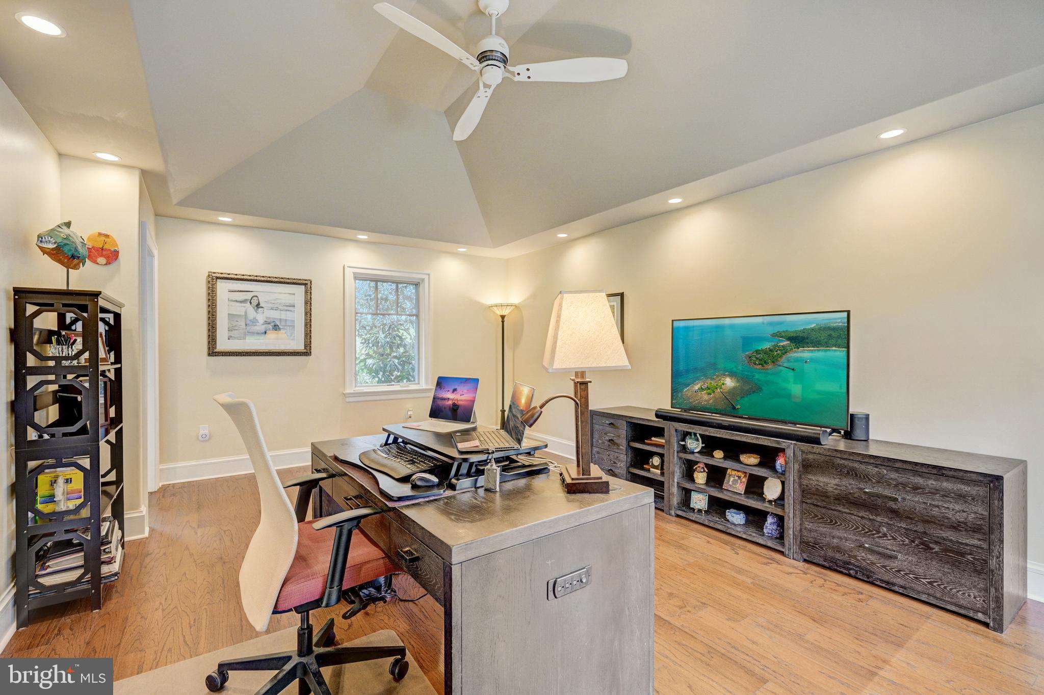 RADNOR HUNT - Residential