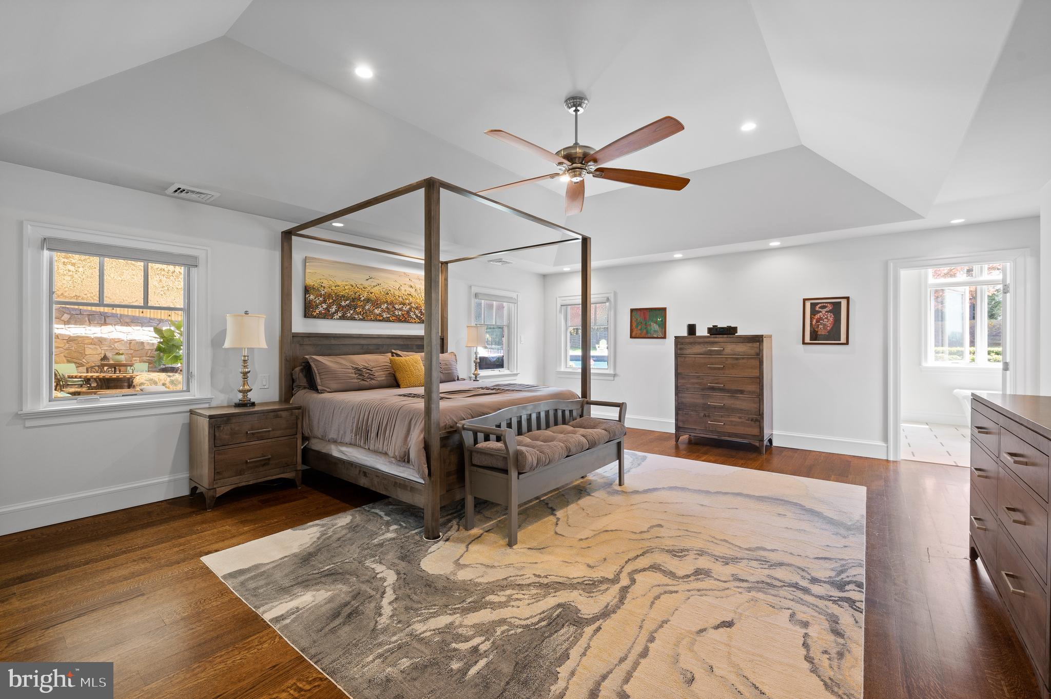 RADNOR HUNT - Residential