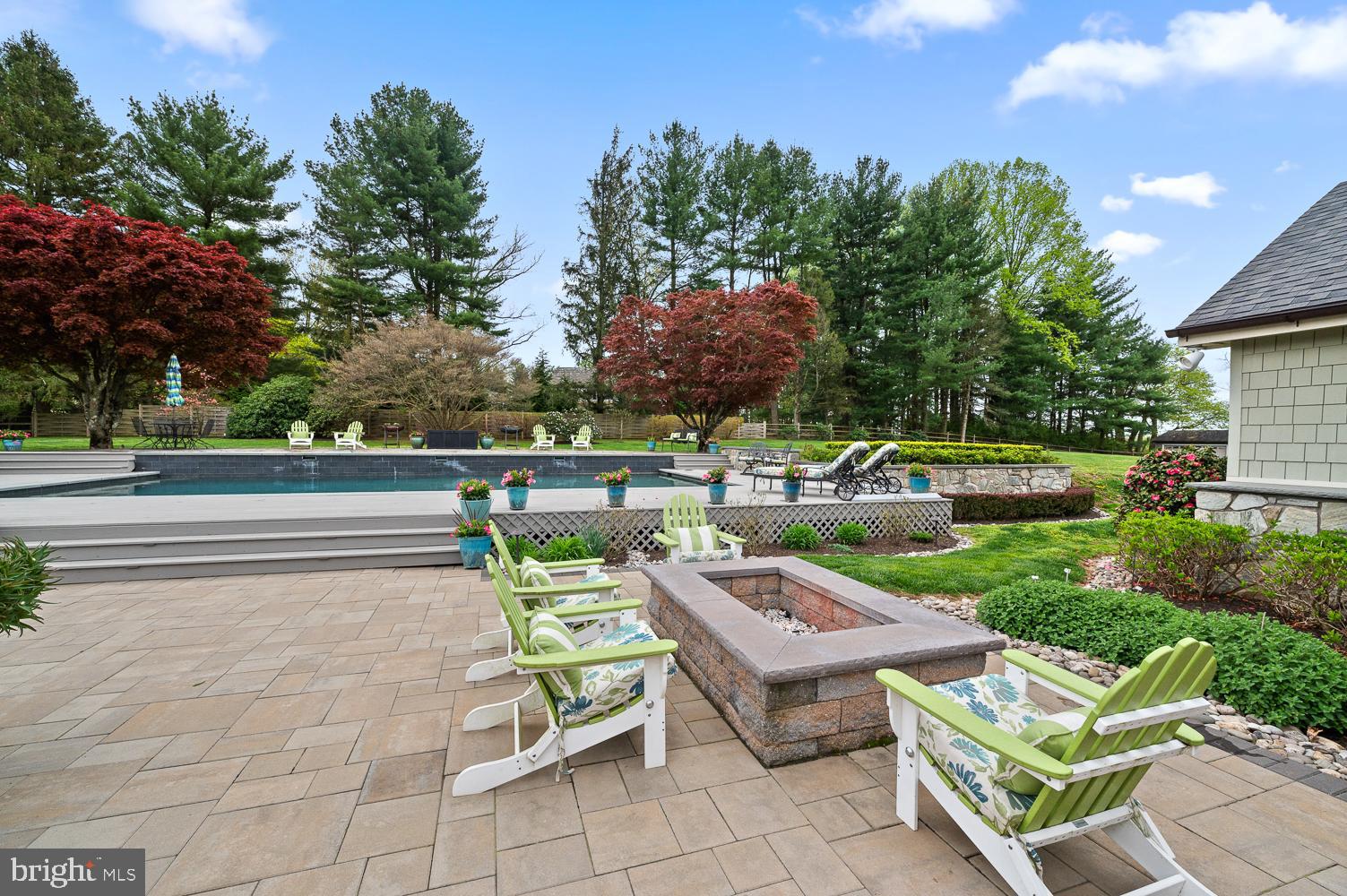 RADNOR HUNT - Residential