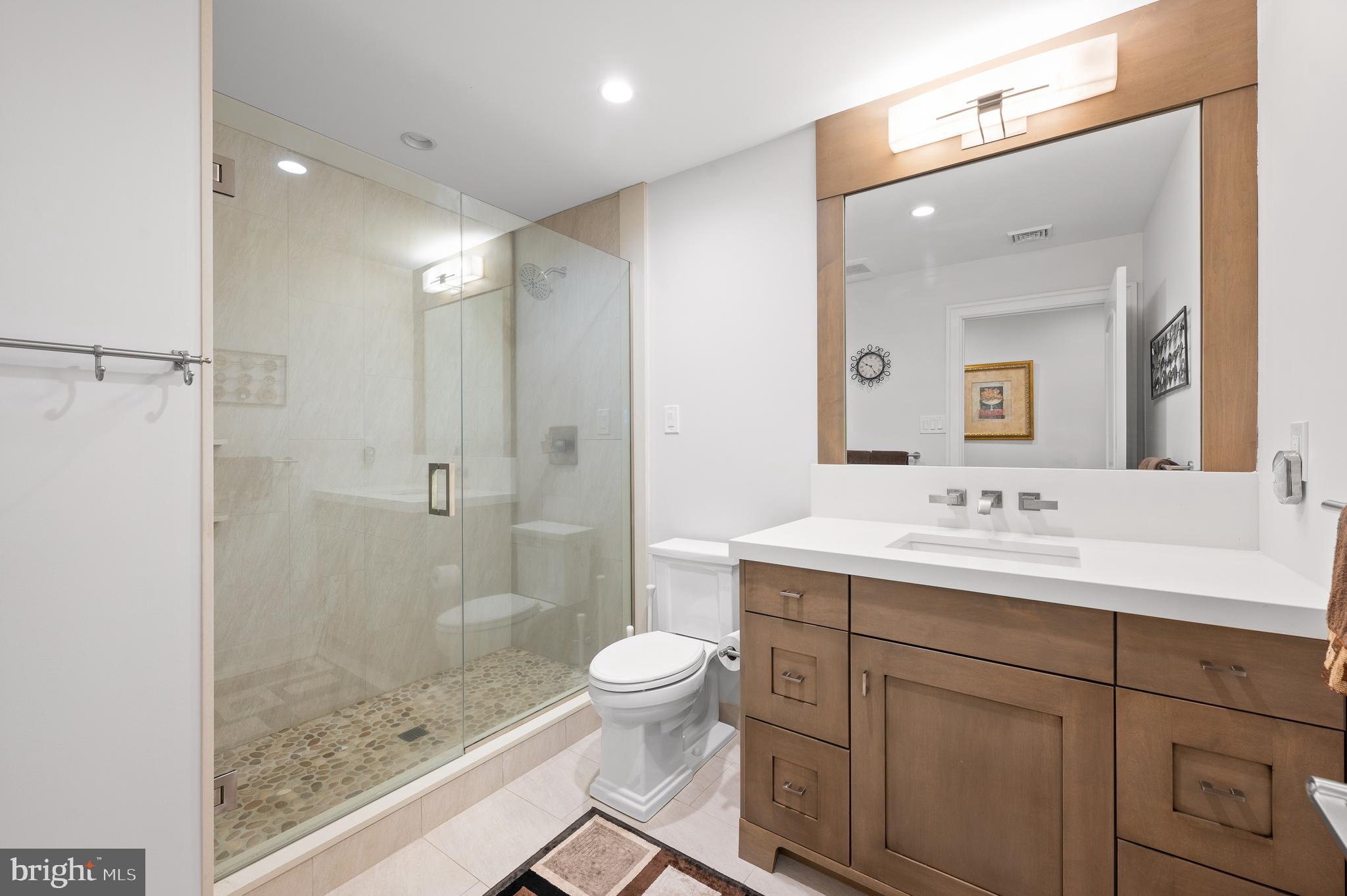 RADNOR HUNT - Residential