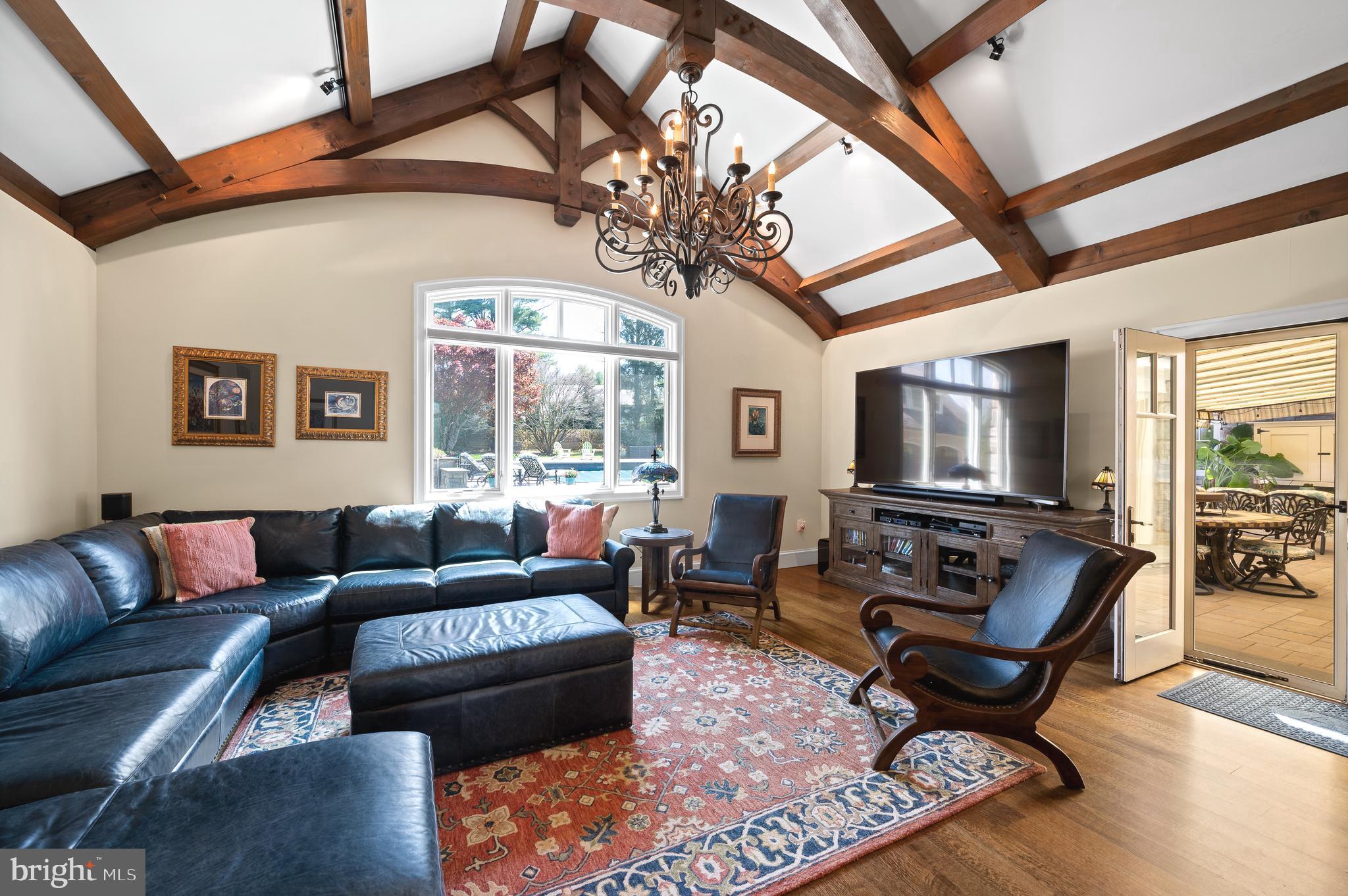 RADNOR HUNT - Residential